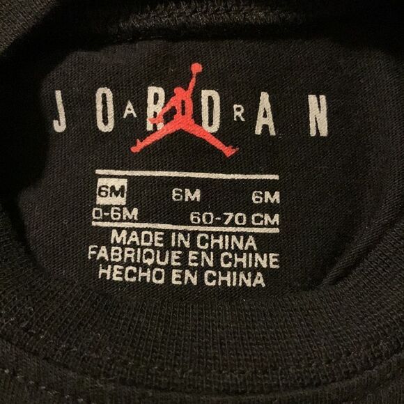 JORDAN 0-6M black onesie - Picture 4 of 5